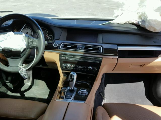 WBAKA8C51BCY36426 - 2011 BMW 750 CHARCOAL photo 9