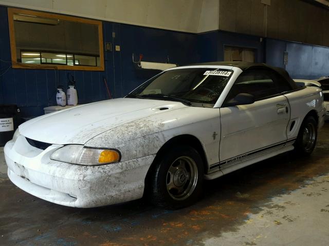 1FALP4442RF212301 - 1994 FORD MUSTANG WHITE photo 2