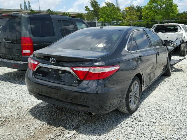 4T1BF1FK4GU218902 - 2016 TOYOTA CAMRY LE BLACK photo 4