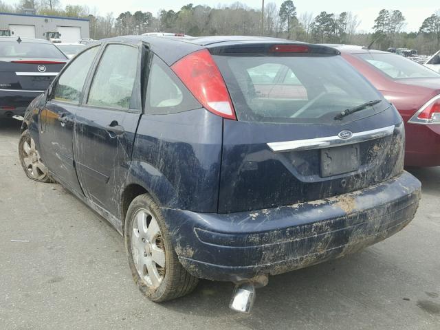 3FAFP37342R223156 - 2002 FORD FOCUS ZX5 BLUE photo 3