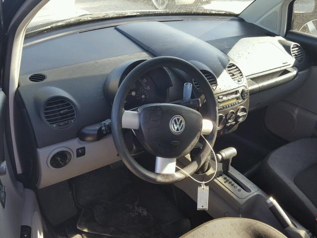 3VWCA21CXXM442027 - 1999 VOLKSWAGEN NEW BEETLE 黑色 照片 9