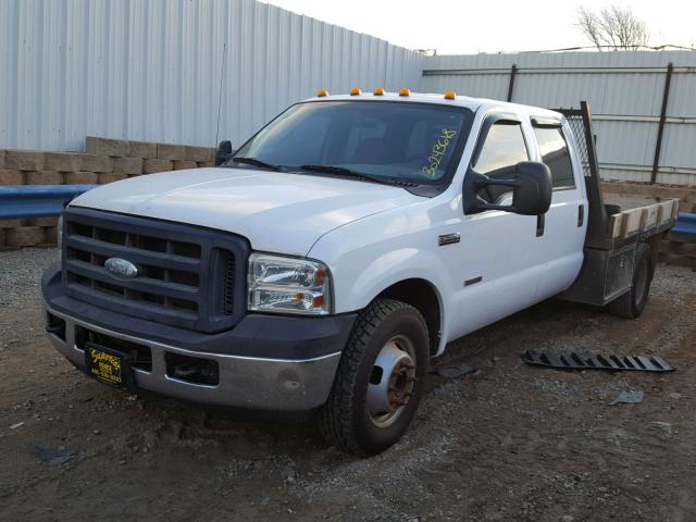 1FDWW36P76ED73140 - 2006 FORD F350 SUPER WHITE photo 2