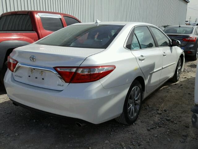 4T1BK1FK9FU560808 - 2015 TOYOTA CAMRY XSE WHITE photo 4