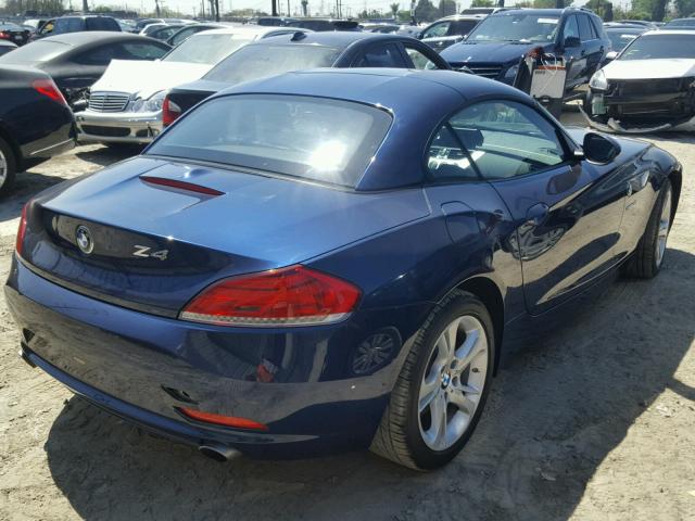 WBALM7C50CE385033 - 2012 BMW Z4 SDRIVE3 BLUE photo 4