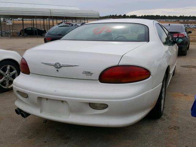 2C3HC56G6YH294690 - 2000 CHRYSLER LHS WHITE photo 4