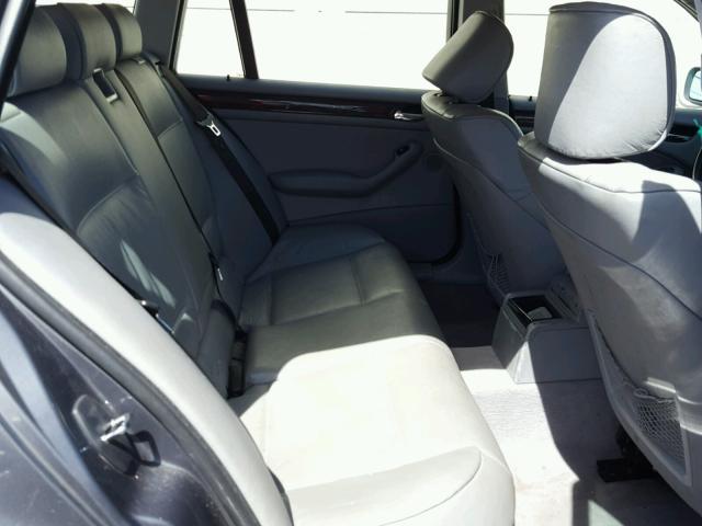 WBAAW334X1ET43242 - 2001 BMW 325 IT GRAY photo 6