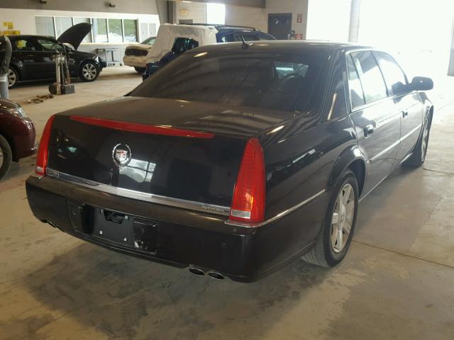 1G6KD57Y36U256840 - 2006 CADILLAC DTS BLACK photo 4