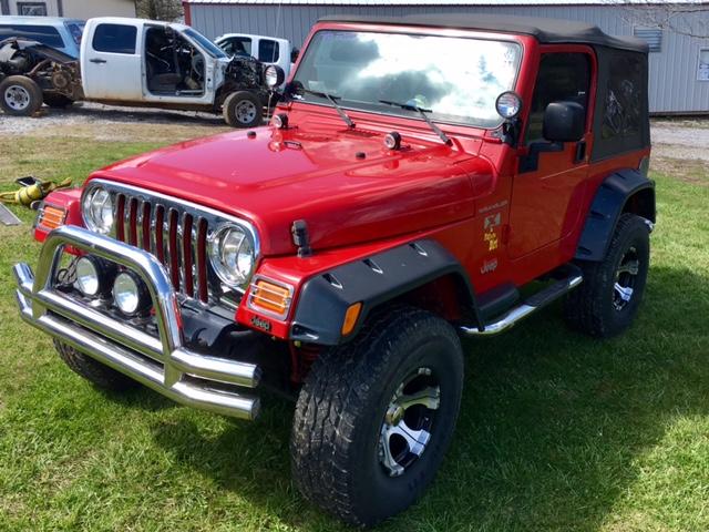 1J4FA39S52P719083 - 2002 JEEP WRANGLER / RED photo 2