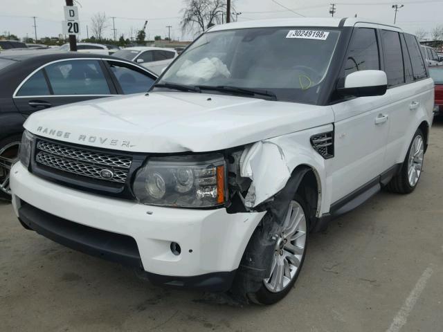 SALSK2D4XCA725379 - 2012 LAND ROVER RANGE ROVE WHITE photo 2