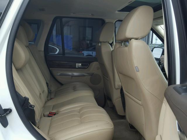 SALSK2D4XCA725379 - 2012 LAND ROVER RANGE ROVE WHITE photo 6