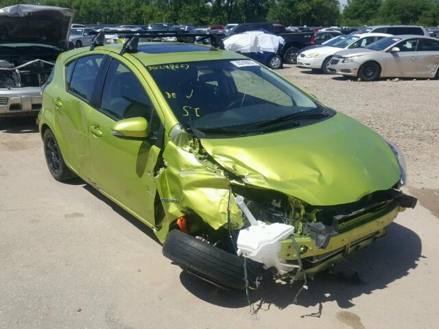 JTDKDTB38F1112912 - 2015 TOYOTA PRIUS C GREEN photo 1