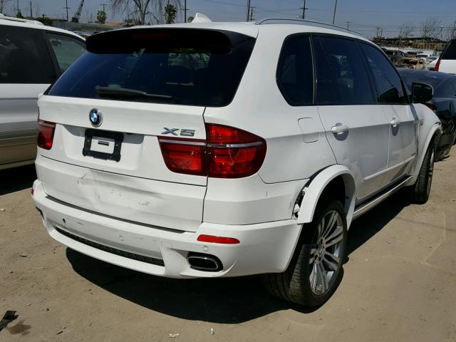 5UXZV8C57BL420661 - 2011 BMW X5 XDRIVE5 WHITE photo 4