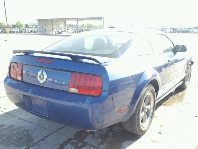 1ZVFT80N165122435 - 2006 FORD MUSTANG BLUE photo 4