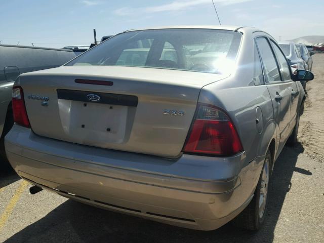 1FAFP34N56W207735 - 2006 FORD FOCUS ZX4 TAN photo 4