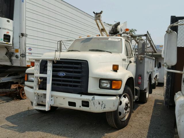 1FDMF70J3SVA70398 - 1995 FORD F700 WHITE photo 2