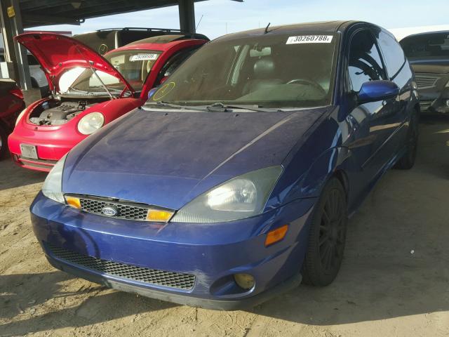 3FAHP39592R237786 - 2002 FORD FOCUS SVT BLUE photo 2