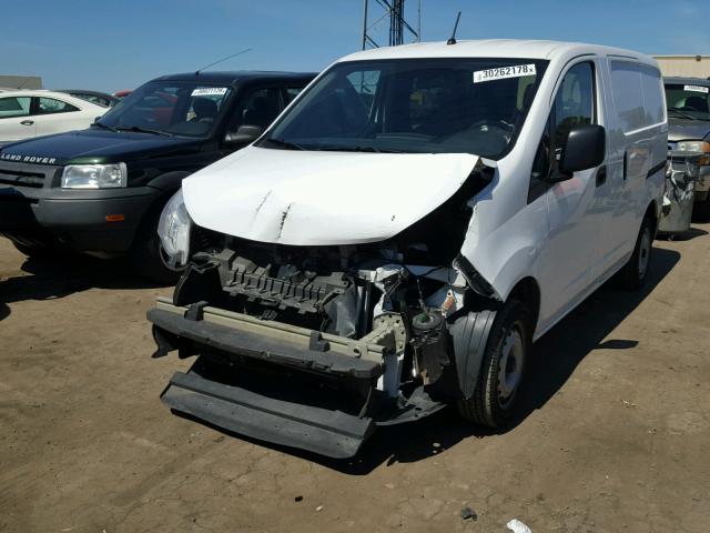 3N63M0YN7FK715549 - 2015 CHEVROLET CITY EXPRE WHITE photo 2