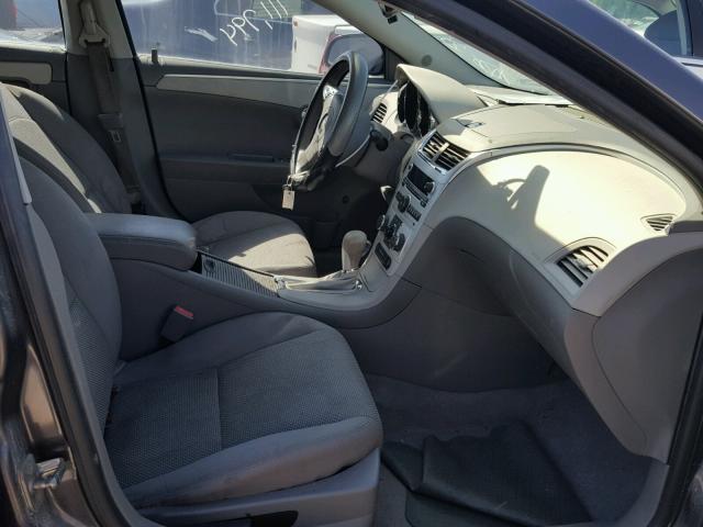 1G1ZB5E01CF350187 - 2012 CHEVROLET MALIBU LS ნაცრისფერი ფოტო 5