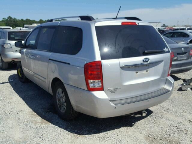 KNDMG4C71C6431493 - 2012 KIA SEDONA LX SILVER photo 3