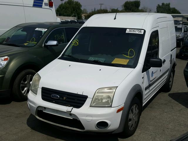 NM0LS7DN6AT041719 - 2010 FORD TRANSIT CO WHITE photo 2