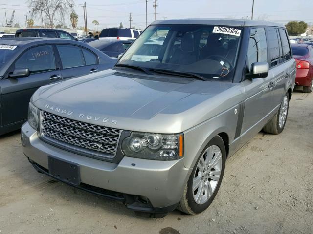 SALMF1D44AA327069 - 2010 LAND ROVER RANGE ROVE GRAY photo 2