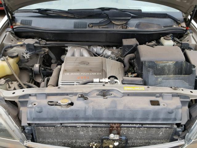 JT6GF10U2X0019866 - 1999 LEXUS RX 300 GOLD photo 7