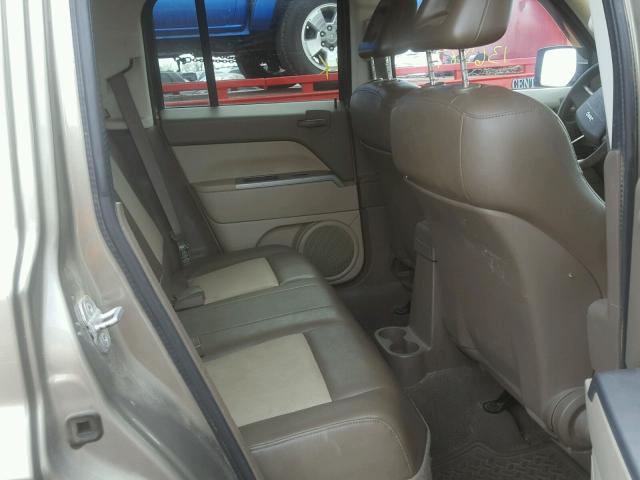 1J8FF28W77D369348 - 2007 JEEP PATRIOT SP GOLD photo 6