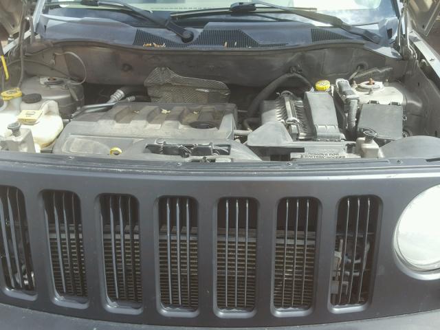 1J8FF28W77D369348 - 2007 JEEP PATRIOT SP GOLD photo 7