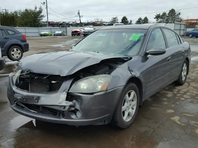 1N4AL11E25C284528 - 2005 NISSAN ALTIMA S GRAY photo 2