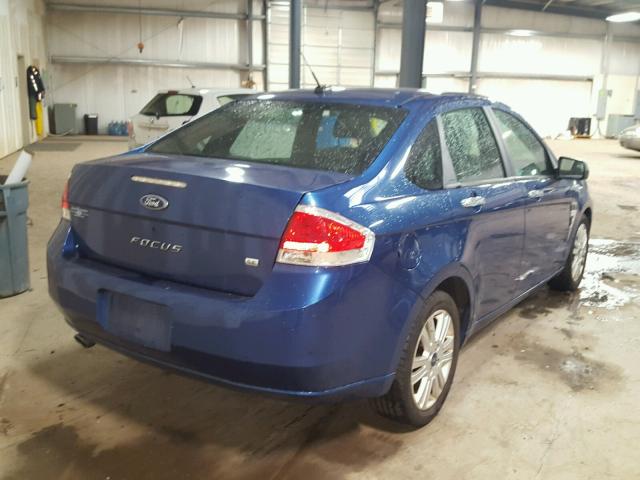 1FAHP35N38W248875 - 2008 FORD FOCUS SE BLUE photo 4