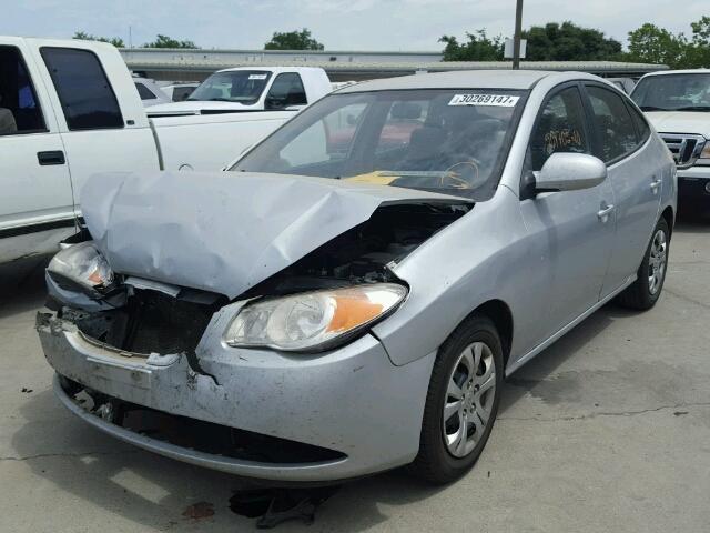 KMHDU4AD7AU835551 - 2010 HYUNDAI ELANTRA BL SILVER photo 2