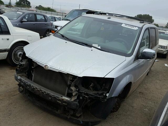 2A8HR64X68R737183 - 2008 CHRYSLER TOWN & COU GRAY photo 2