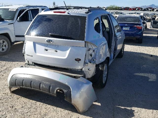 KNAFG525177035852 - 2007 KIA RONDO BASE SILVER photo 4