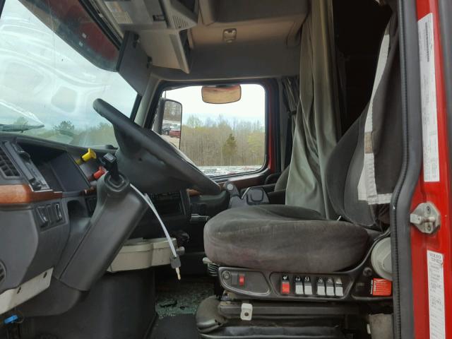 4V4NC9GH67N452209 - 2007 VOLVO VN VNL RED photo 5