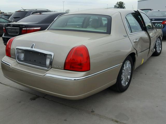 1LNHM82W77Y606331 - 2007 LINCOLN TOWN CAR S GOLD photo 4