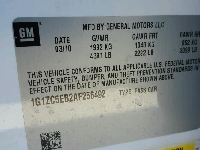 1G1ZC5EB2AF256492 - 2010 CHEVROLET MALIBU WHITE photo 10