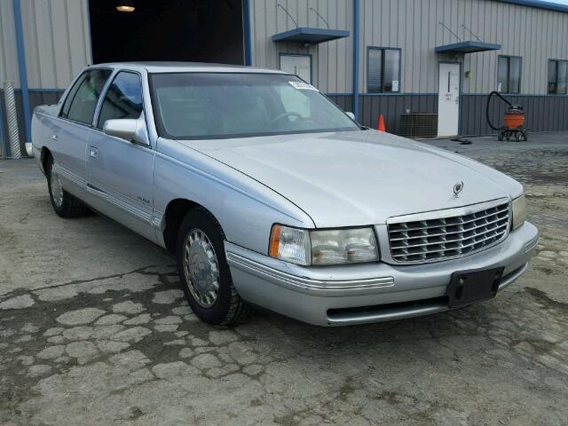 1G6KD54Y1XU800385 - 1999 CADILLAC DEVILLE SILVER photo 1