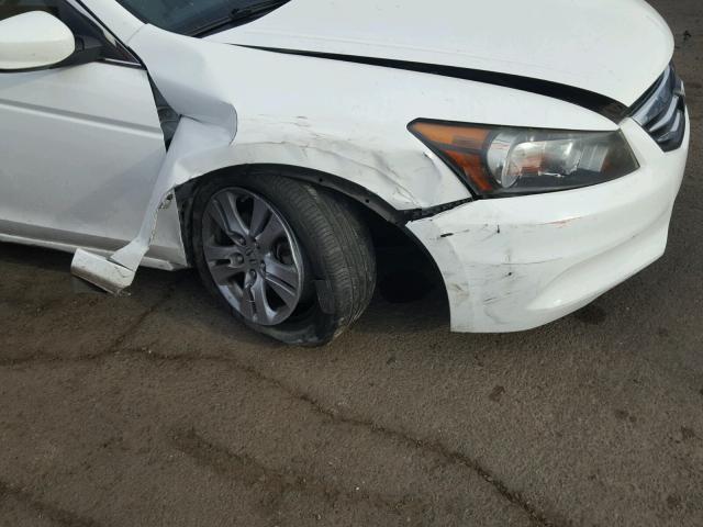 1HGCP2F43BA153596 - 2011 HONDA ACCORD LXP WHITE photo 9