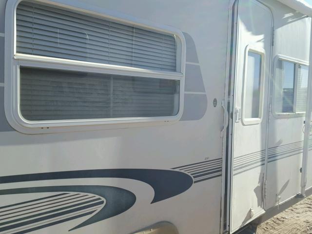 4WY200L2611075504 - 2000 RVIS TRAIL LITE WHITE photo 5