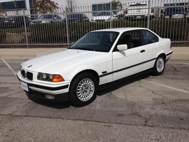 WBABE5328RJA10464 - 1994 BMW 318 IS WHITE photo 1