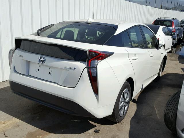 JTDKARFU2G3521749 - 2016 TOYOTA PRIUS WHITE photo 4