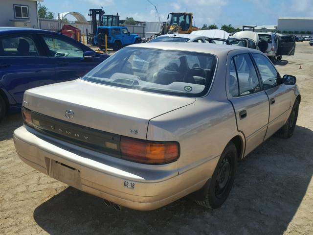 JT2VK11E9P0166570 - 1993 TOYOTA CAMRY DX TAN photo 4