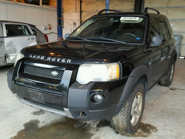 SALNY22294A403198 - 2004 LAND ROVER FREELANDER BLACK photo 2