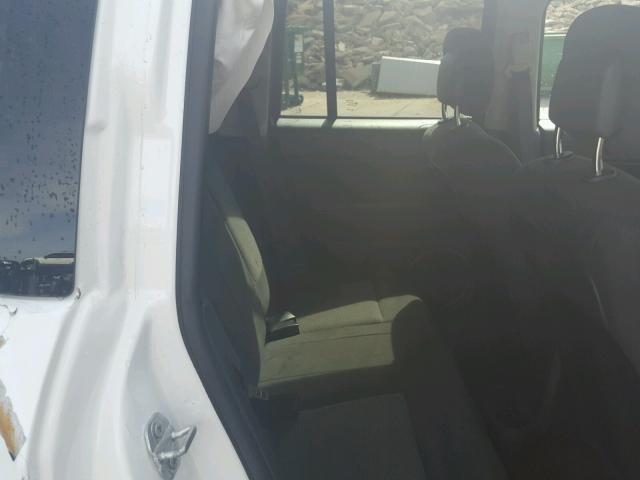 1C4NJDBB4GD713088 - 2016 JEEP COMPASS SP WHITE photo 6