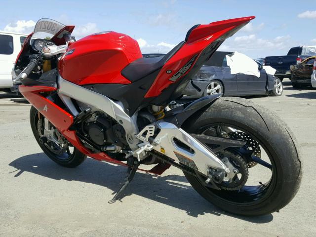 ZD4RKUA49FS000560 - 2015 APRILIA RSV4 R RED photo 3