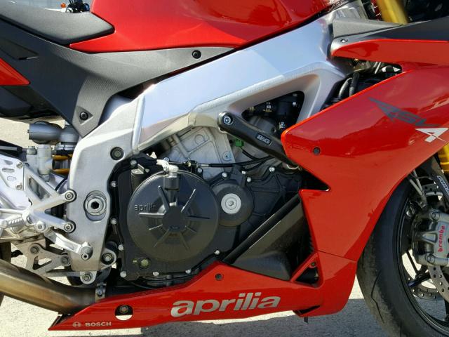 ZD4RKUA49FS000560 - 2015 APRILIA RSV4 R RED photo 7