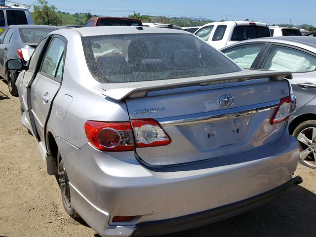 2T1BU4EE5BC624507 - 2011 TOYOTA COROLLA BA SILVER photo 3