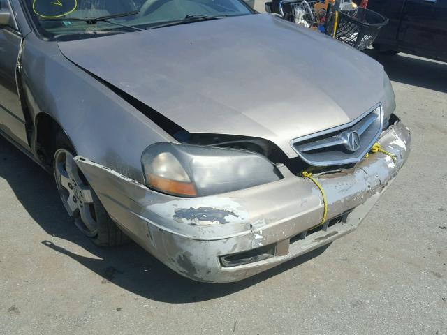 19UYA42403A010325 - 2003 ACURA 3.2CL GOLD photo 9