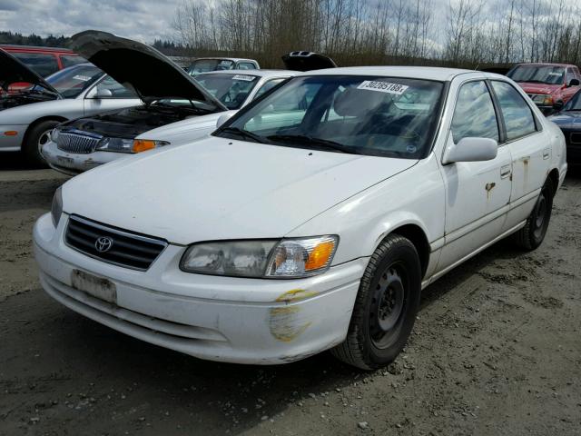 JT2BG22K3Y0530482 - 2000 TOYOTA CAMRY CE WHITE photo 2