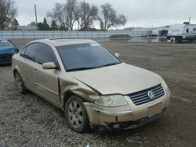 WVWTH63B12P011900 - 2002 VOLKSWAGEN PASSAT GLX 金色 照片 1